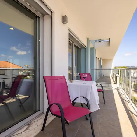 Sunrise - By Smarthomes Apartment *